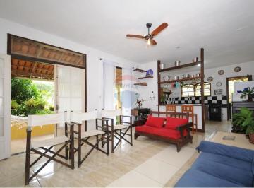 Casa · 380m² · 6 Quartos · À venda ampla casa com área gourmet e duas residências independentes em José Gonçalves, Armação dos