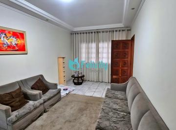 Casa · 222m² · 3 Quartos · 2 Vagas · Sobrado com 3 dorms, 1 suíte, 2 vagas, 222m2 no Conj. Res. Vista Verde