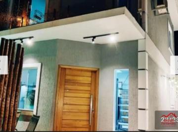 Casa · 83m² · 2 Quartos · 1 Vaga · Casa Duplex com Jacuzzi – Jardim Atlântico Leste, Maricá RJ por R$ 445.000