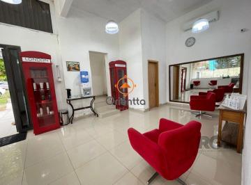 Comercial · 224m² · Prédio comercial 225m², com 5 lojas individuais, pé direito alto Vila Conceição.