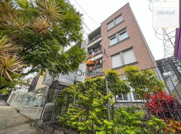 Apartamento · 85m² · 3 Quartos · Apartamento de 3 quartos com dependência de empregada bairro Moinhos de Vento