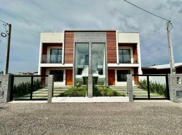 Casa · 89m² · 2 Quartos · 1 Vaga · Casa com duas suítes na Praia Azul em Passo de Torres à 150 metros do mar.