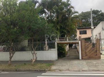Casa · 200m² · 3 Quartos · 9 Vagas · Casa/terreno medindo 200m² de privativo, 550m² totais  no bairro Partenon, 9 vag