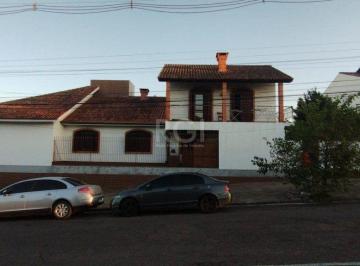 Casa · 380m² · 4 Quartos · 4 Vagas · Casa de 4 dormitórios no bairro Parque Santa Fé