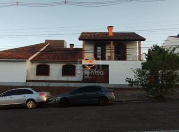 Casa · 380m² · 4 Quartos · 4 Vagas · Casa de 4 dormitórios no bairro Parque Santa Fé
