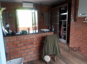 Casa · 90m² · 3 Quartos · 2 Vagas · Casa com 3 dormitórios, sendo 1 suíte no bairro Hípica