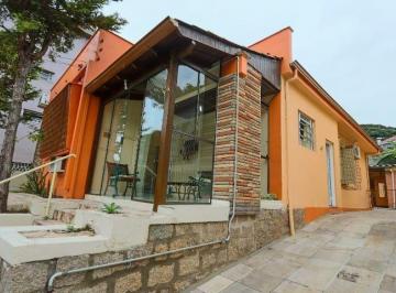 Casa · 164m² · 3 Quartos · 3 Vagas · Casa em Petrópolis Porto Alegre
