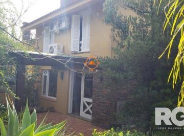 Casa · 220m² · 3 Quartos · 3 Vagas · VENDA - ÓTIMA CASA EM CONDOMÍNIO NA ZONA SUL