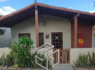 Casa · 74m² · 2 Quartos · Casa com 2 Quartos em Gravatá-PE