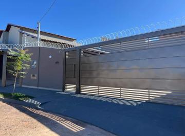 Casa · 210m² · 4 Quartos · 8 Vagas · Casa Térrea à venda, 4 quartos, 4 suítes, 8 vagas, Água Limpa Park - Campo Grande/MS