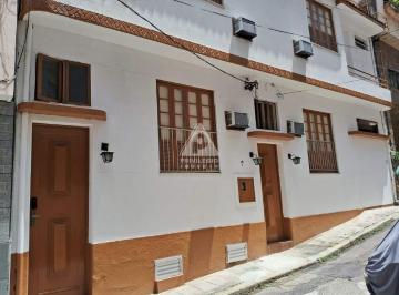 FACHADA DA CASA · MARAVILHOSA CASA DUPLEX EM COPACABANA