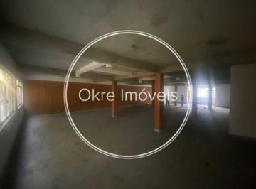 Comercial · 840m² · 3 Vagas · Prédio com 840m² Construídos e Galpão no Térreo, Ótima Estrutura