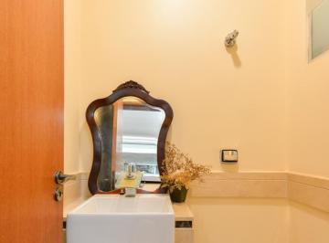 IMG_20260630_031517_000.jpeg · Confortável apartamento para venda em Cerqueira César com 4 quartos, sendo 1 suíte, 144m² - remaxfro
