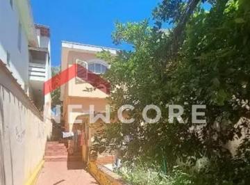 Casa · 236m² · 4 Quartos · 2 Vagas · Sobrado em Rua Pirajuí - Vila Floresta - Santo André/SP