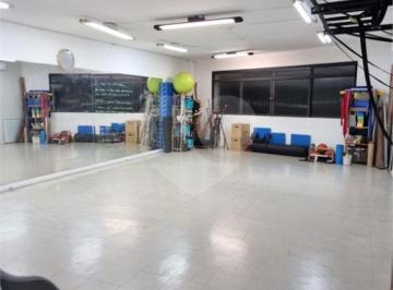 Casa de 3 quartos, São Paulo · Sobrado com 3 quartos à venda em Sumaré - SP