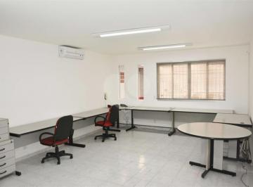 Casa · 220m² · 2 Vagas · Sobrado Comercial de 220m com 2 Dormitórios 6 Salas e 4 Banheiros localizado em Santo Amaro