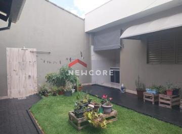 Casa · 170m² · 3 Quartos · Casa em  Rua Piroxênio - Jardim Patrícia - Uberlândia/MG