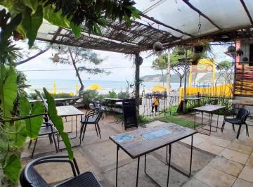 Comercial · 247m² · Imóvel ideal para comércio na orla de Ponta Negra