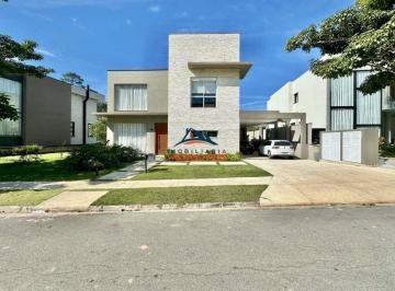 Foto 01 · Impressionante Casa em Condomínio à Venda em Cotia-SP - 3 Quartos, 3 Suítes, 5 Salas e 4 Vagas de Ga
