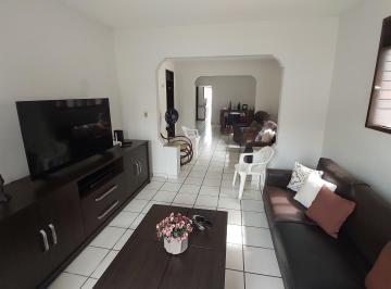 Casa de 3 quartos, Natal · Excelente casa térrea no bairro do Alecrim.