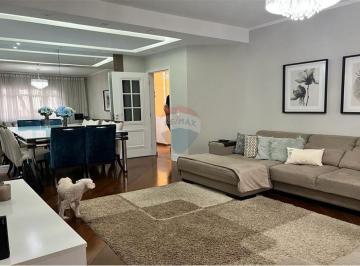 Casa · 247m² · 3 Quartos · Casa 3 dormitórios