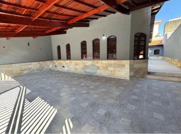 Casa · 268m² · 5 Quartos · 4 Vagas · VENDE-SE CASA TÉRREA ESPAÇOSA NO BAIRRO SANTA CLARA – GUARULHOS