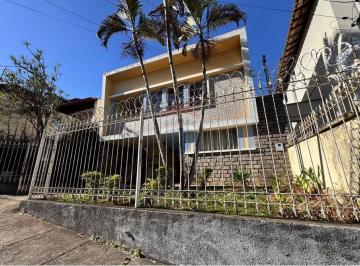 Casa · 225m² · 5 Quartos · 2 Vagas · Casa com 5 quartos no Bairu – Ótima para reforma ou novo empreendimento