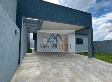 Casa · 145m² · 3 Quartos · 4 Vagas · Serras de Atibaia II - Casa térrea com piscina e 3 dormitórios em condomínio fechado em Atibaia.