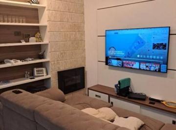 Casa · 115m² · 3 Quartos · 2 Vagas · Sobrado com 3dorms/1suíte, quintal, churrasqueira! – Viva Vida