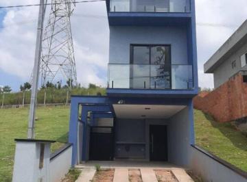 Casa · 125m² · 3 Quartos · 4 Vagas · Linda Casa com 3dorms/1sts, em condomínio com lazer e segurança!