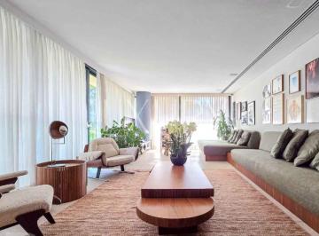 1 · Apartamento com 205 m², 2 quartos sendo 2 suítes à venda no bairro Jardim Europa.