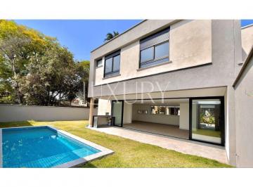 1 · Casa de condomínio com 367.38 m², 4 quartos sendo 4 suítes à venda no bairro Santo Amaro.