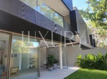 1 · Casa de condomínio com 691 m², 4 quartos sendo 4 suítes à venda no bairro Alto de Pinheiros.