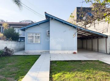 10 · Casa de 120m² com 3 quartos sendo 1 suíte no bairro Abraão