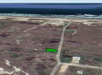 684819_iK7iJYxW8F6a1abm28c3W_68481967d1e460dbfd9.jpg · Terreno à Venda 300 m2 | 12x25 m | Praia de Itapirubá | 500m da Praia | com Matrícula | Imbituba/SC