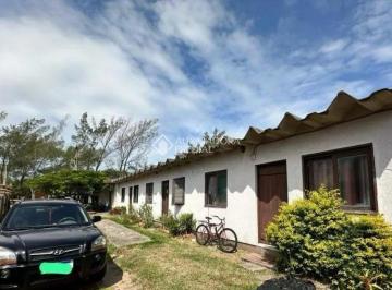 700826_iHv664h45S15Xx8w_70082667ec5a9359865.jpg · Casa espaçosa, com ponto comercial, no centro de Imbé.