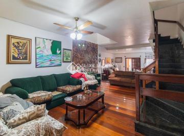 155726_i63t1n9gA3N2_155726688810f217d4e.jpg · Casa com 375m² e 3 dormitórios e piscina no Partenon