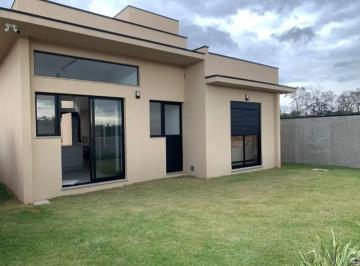 Foto 01 · Casa nova térrea dentro de condomínio fechado em Atibaia SP.