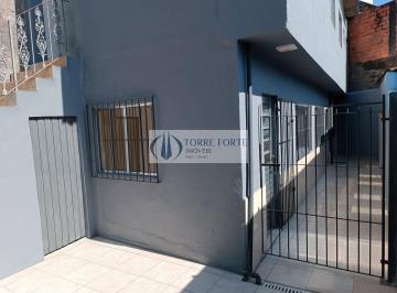Casa · 245m² · 5 Quartos · 1 Vaga · Terreno com 4 Casas, 1 Vaga de Garagem Para Moradia ou Renda em Guaianases
