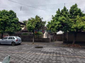 Casa · 445m² · 3 Vagas · CASA EM LOTE INCRÍVEL DE 445M² EM ÓTIMA REGIÃO NO QUITANDINHA!