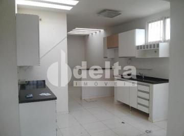 NULL · Casa residencial disponível para locação no bairro Santa Mônica em Uberlândia-MG.