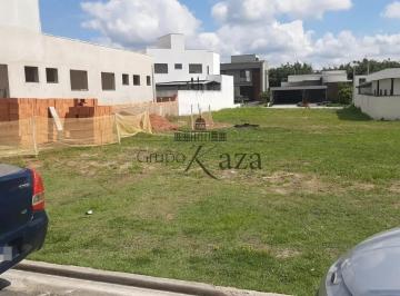 Terreno · 451m² · 5 Quartos · 6 Vagas · Oportunidade - Terreno em Condomínio - Condomínio Vivant Urbanova - 451m².