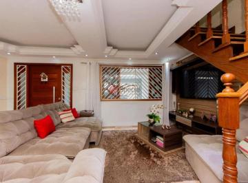 Casa · 200m² · 4 Quartos · 2 Vagas · Casa assobrada no Itaim Paulista com 4 dormitórios, 1 suíte com hidromassagem.