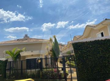 Casa · 100m² · 3 Quartos · 2 Vagas · Sobrado condomínio fechado Parada Inglesa 3 dormitórios sendo 1 suíte e 2 vagas.