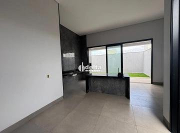 Casa · 286m² · 3 Quartos · 2 Vagas · Casa disponível para venda no bairro Grand Ville em Uberlândia MG