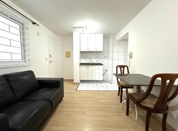 Apartamento · 40m² · 1 Quarto · Apartamento semi-mobiliado de 40m² com 1 quarto no Agua Verde