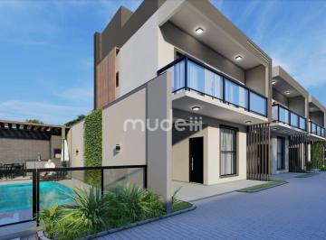 Casa · 105m² · 3 Quartos · 1 Vaga · Sobrado em Centro, Itapoá/SC