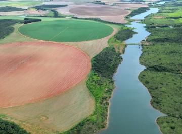 Rural de 4 quartos, Luziânia · VENDO BELÍSSIMA FAZENDA COM PIVÔS COM (343HA) AC FINANCIAMENTO E IMÓVEL!