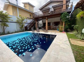Casa · 295m² · 4 Quartos · 2 Vagas · Casa fora de condomínio, disponível para venda em Juquehy.