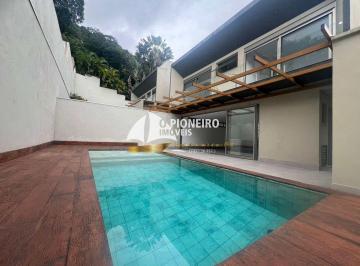 Casa · 253m² · 5 Quartos · 2 Vagas · Casa de condomínio, disponível para venda, em Juquehy!